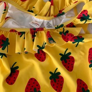 Hanna Andersson girls one piece bathing suit NWT, 12, yellow w/🍓🍓🍓